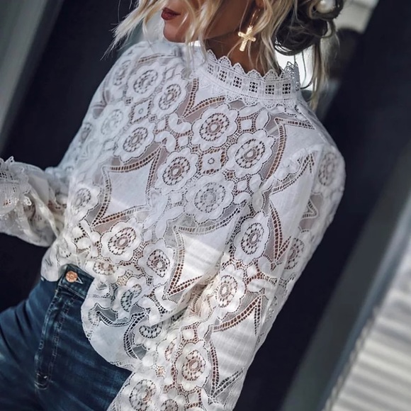 Romantic White Lace Bohemian Long Sleeve Blouse - Picture 7 of 9